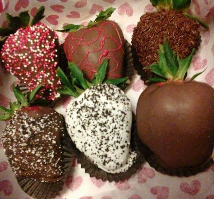 Sweet Elegance Cakes By Tracie chocolate covered strawberries