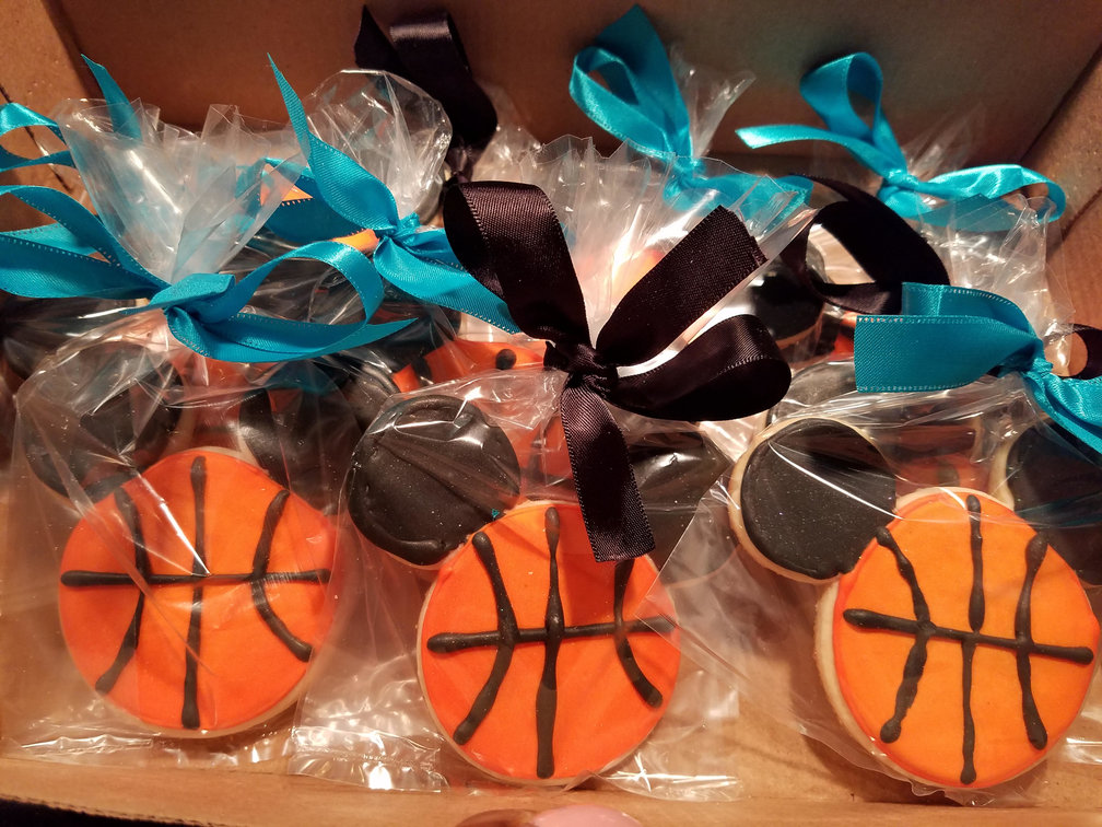 Sweet Elegance Cakes-By Tracie BasketBall Cookies