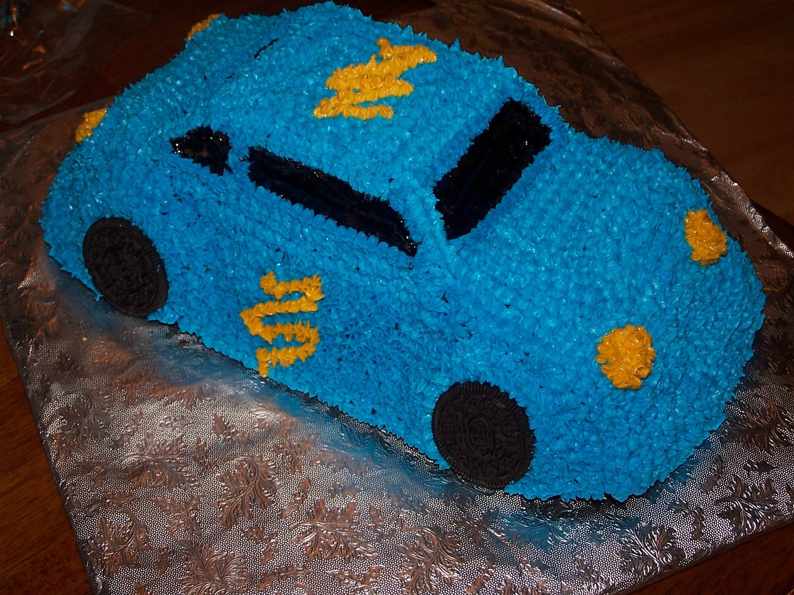 Kid's Car Cake
